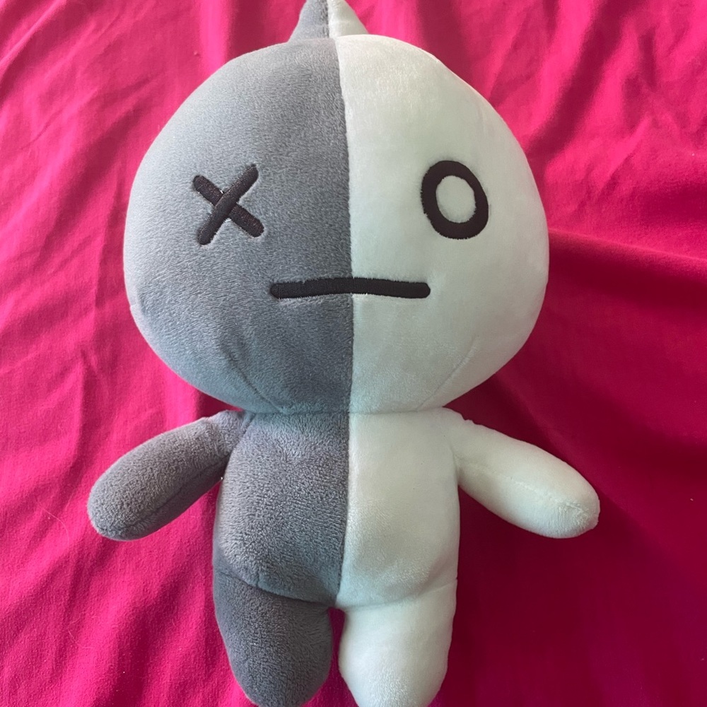 BT21 VAN STANDING DOLL